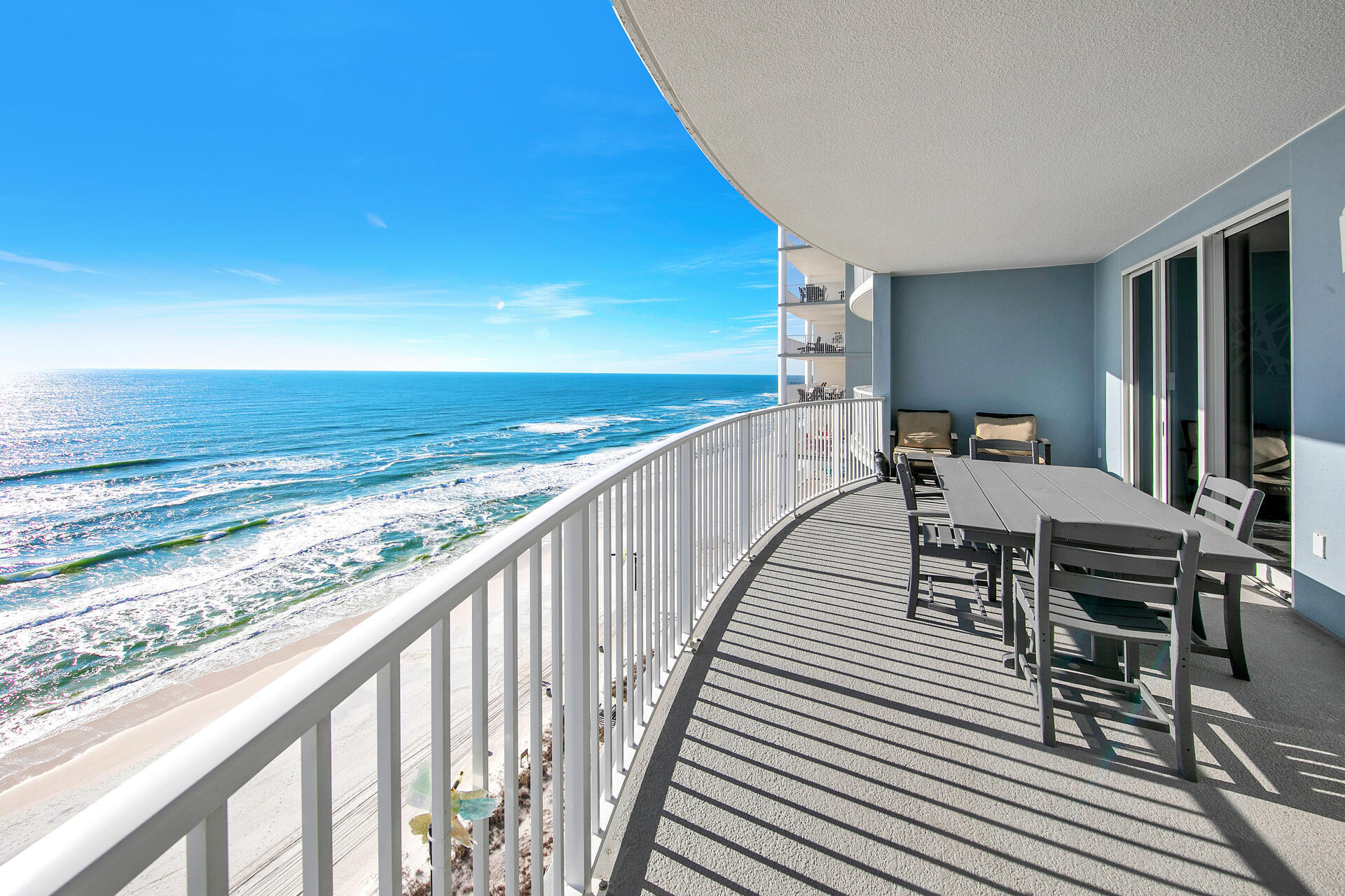 Twin Palms Resort - Residential