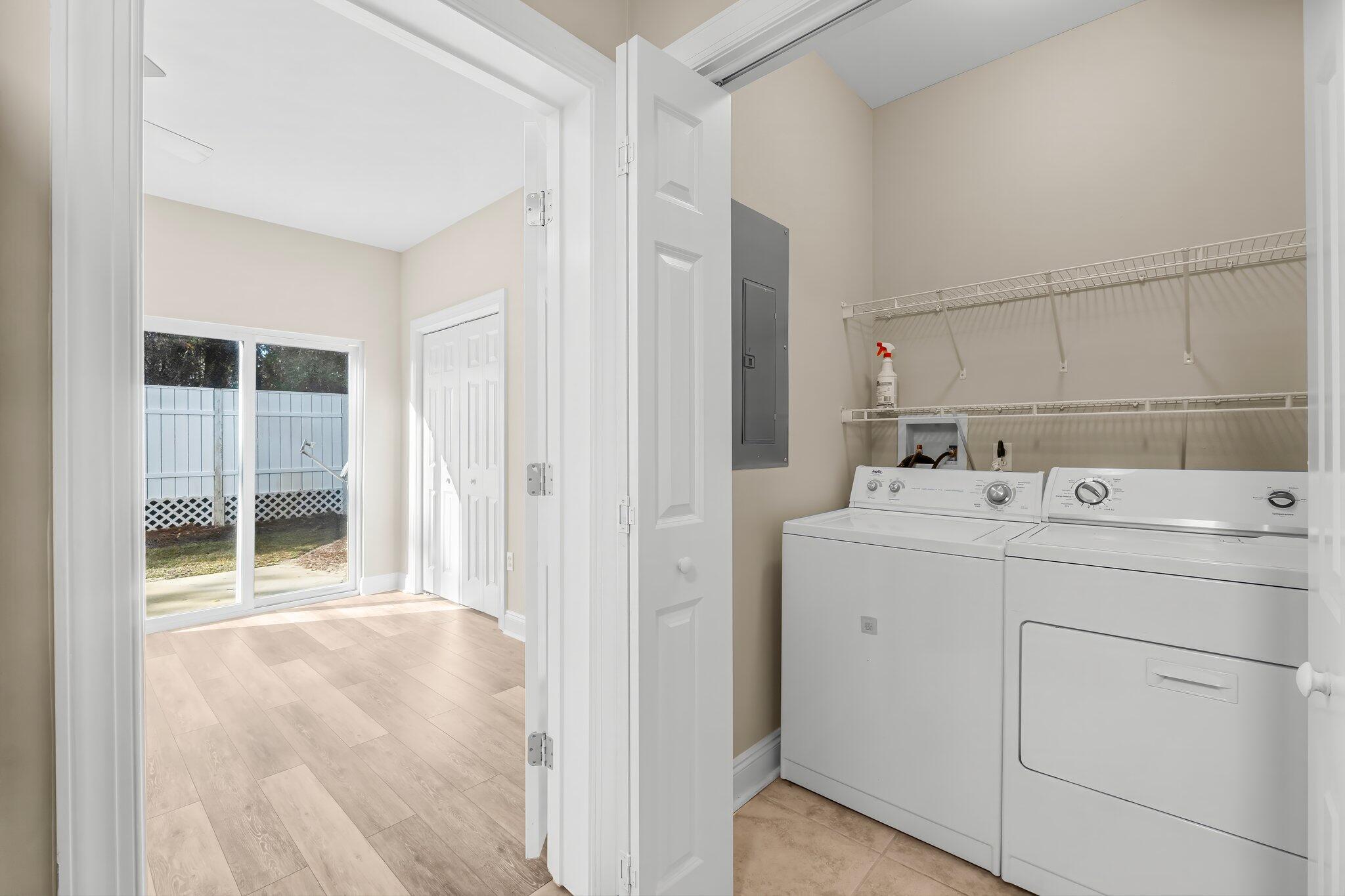 SANDAL BEACH - Residential Lease