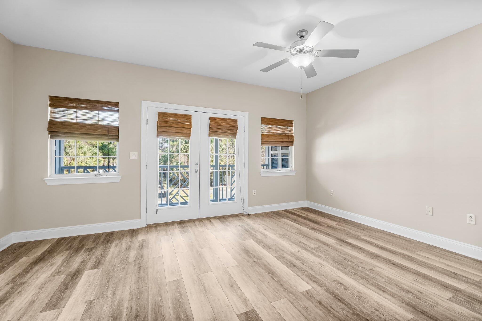 SANDAL BEACH - Residential Lease