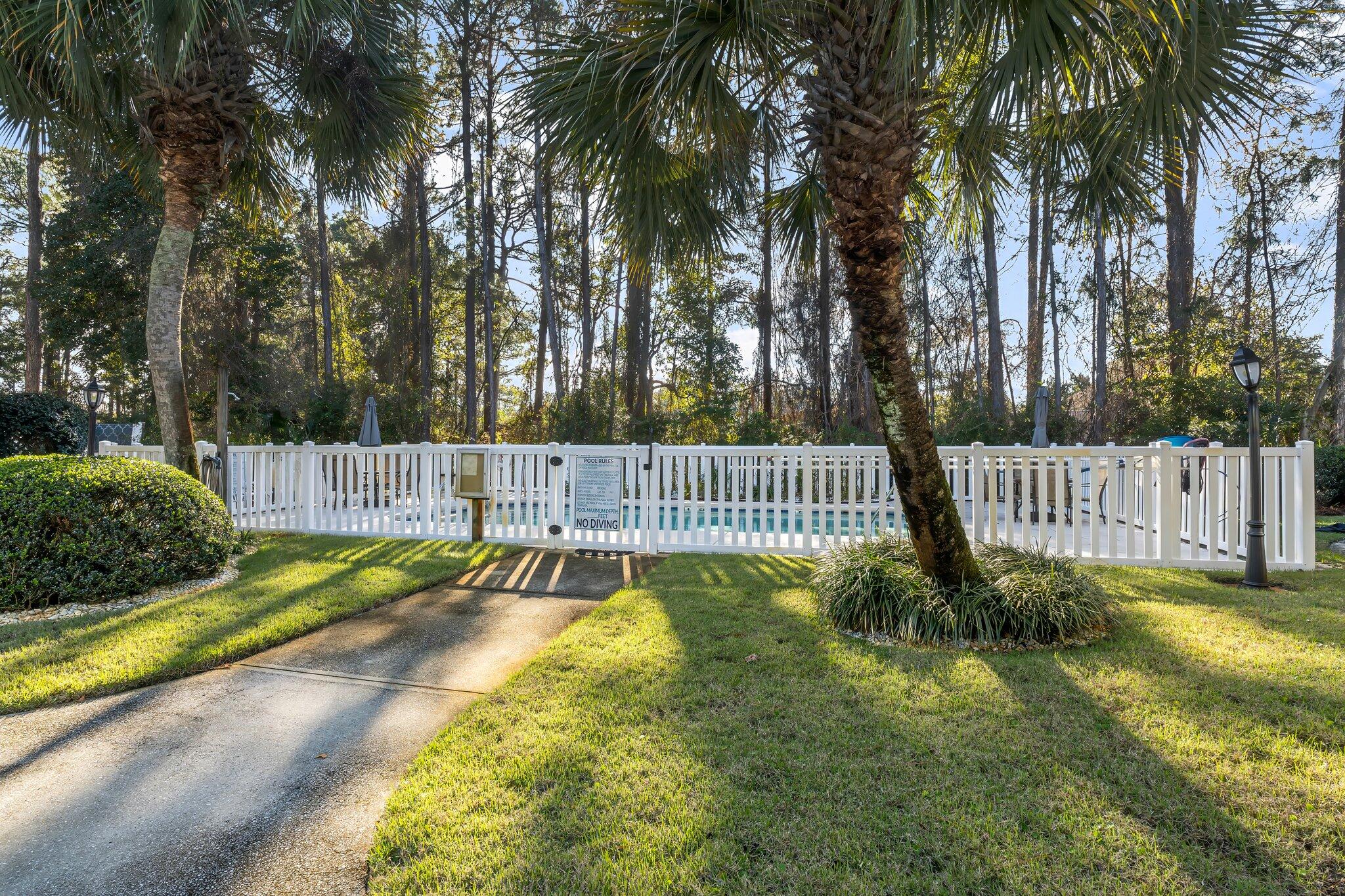 SANDAL BEACH - Residential Lease
