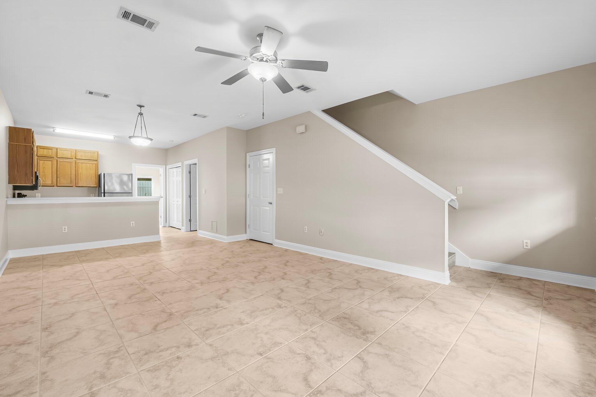 SANDAL BEACH - Residential Lease