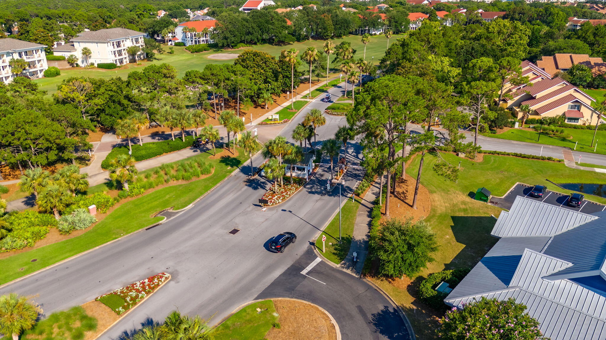 BAYTOWNE AVE EAST - Residential