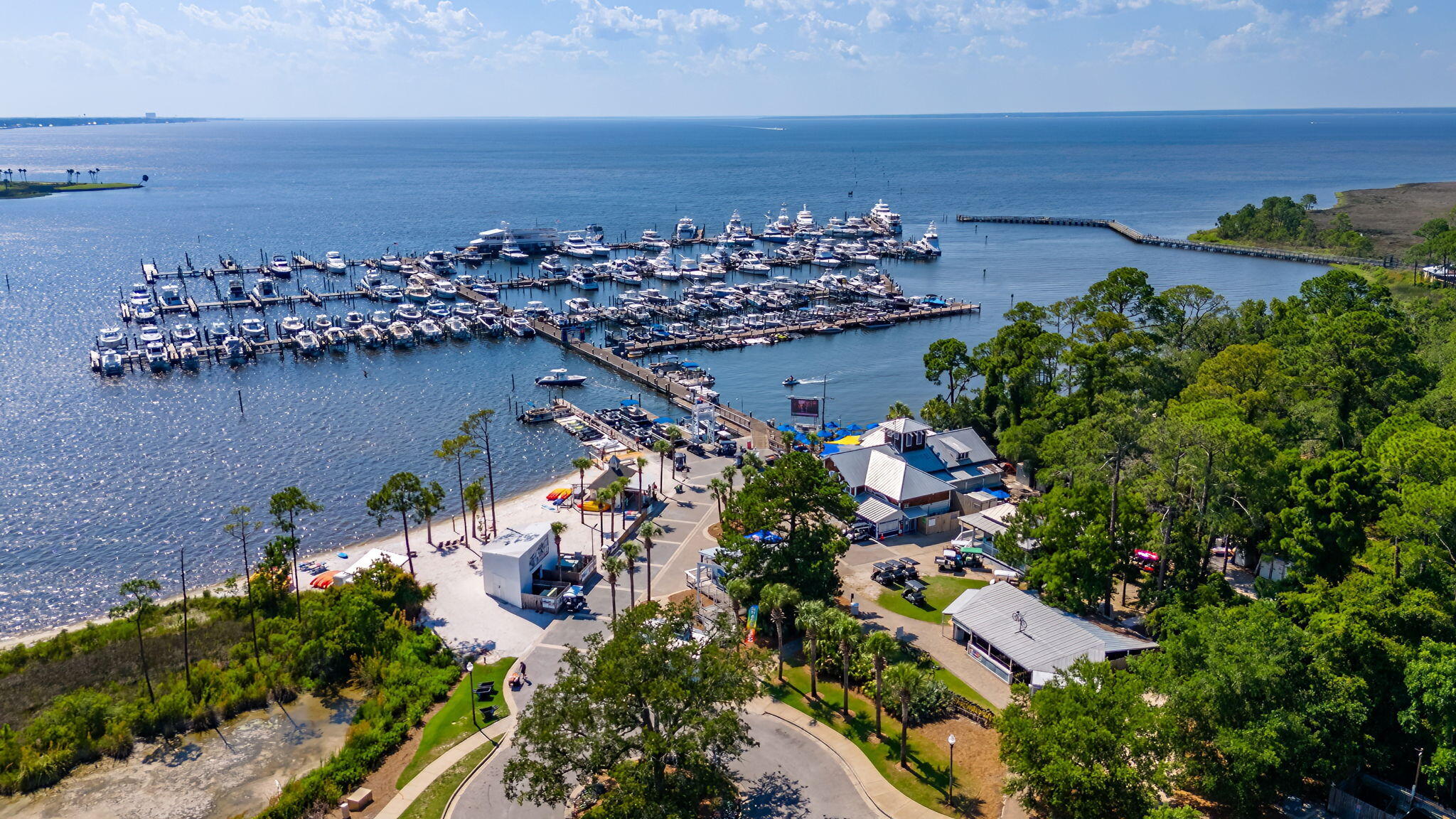 BAYTOWNE AVE EAST - Residential