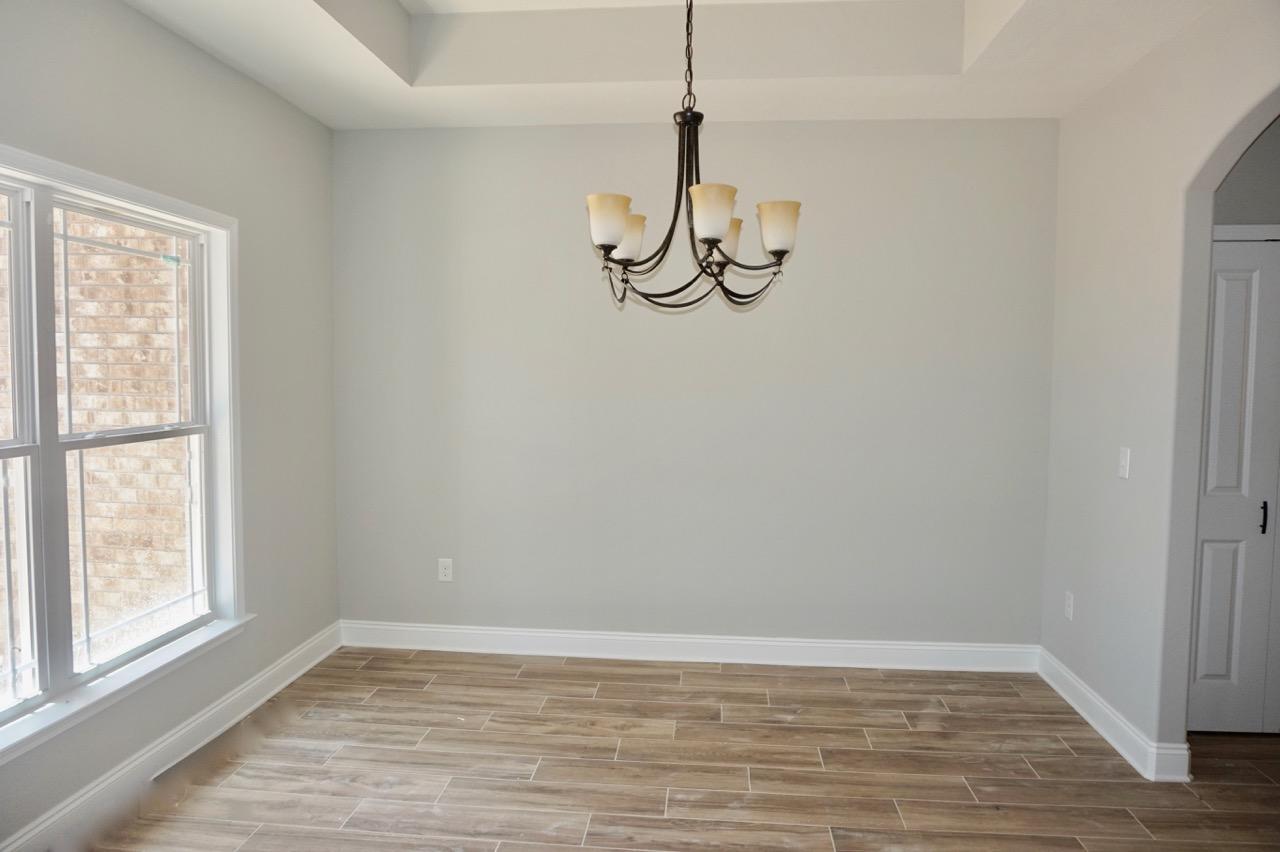 LEONE - Residential
