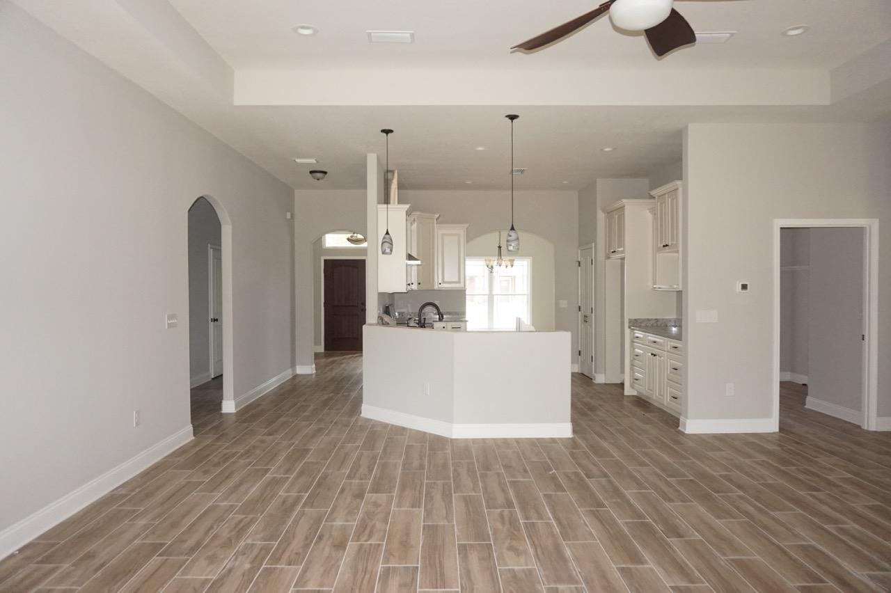 LEONE - Residential