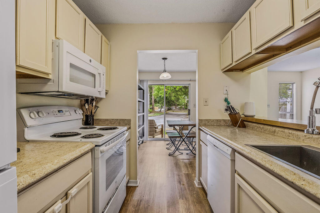 PARK PLACE CONDO - Residential