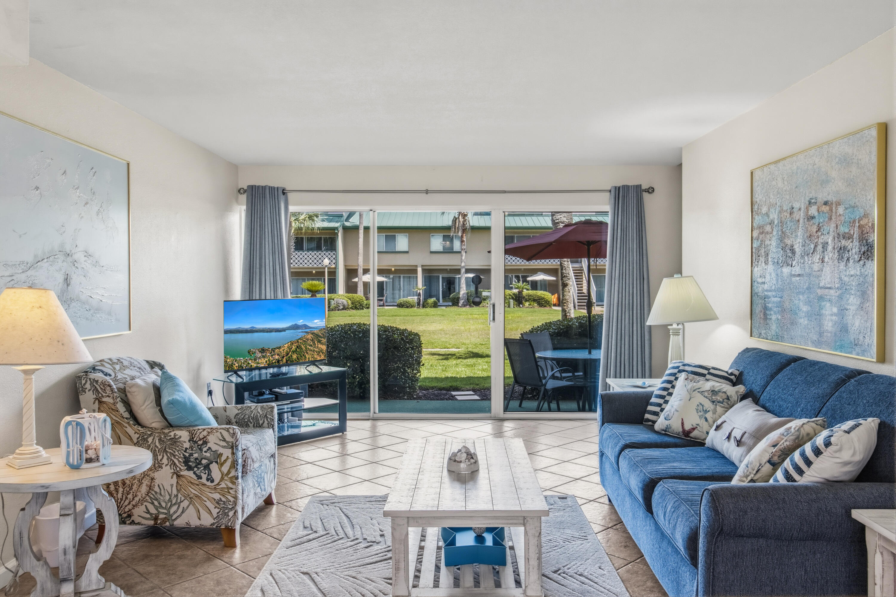 SEASPRAY CONDO - Residential