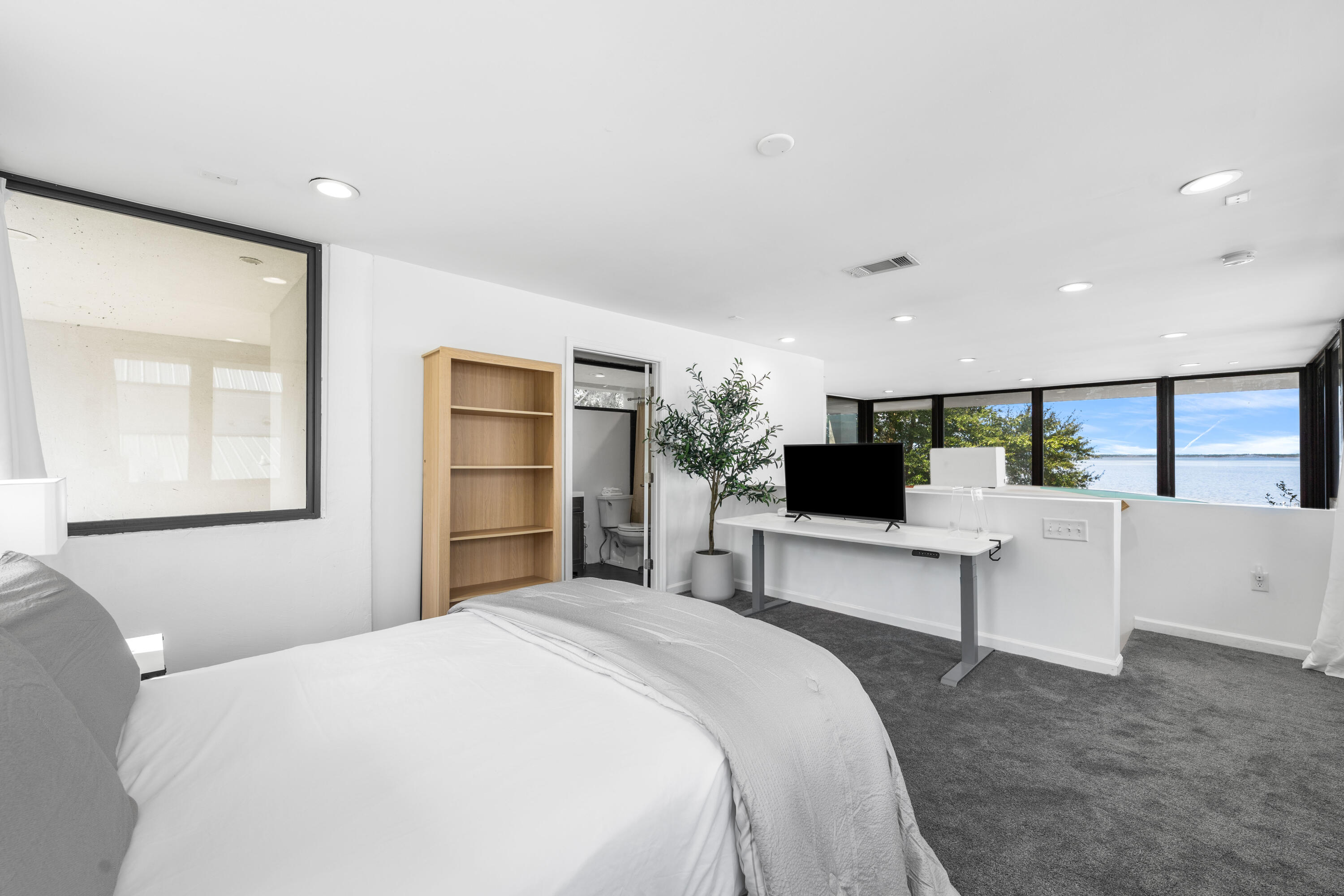 MAGNOLIA BEACH - Land
