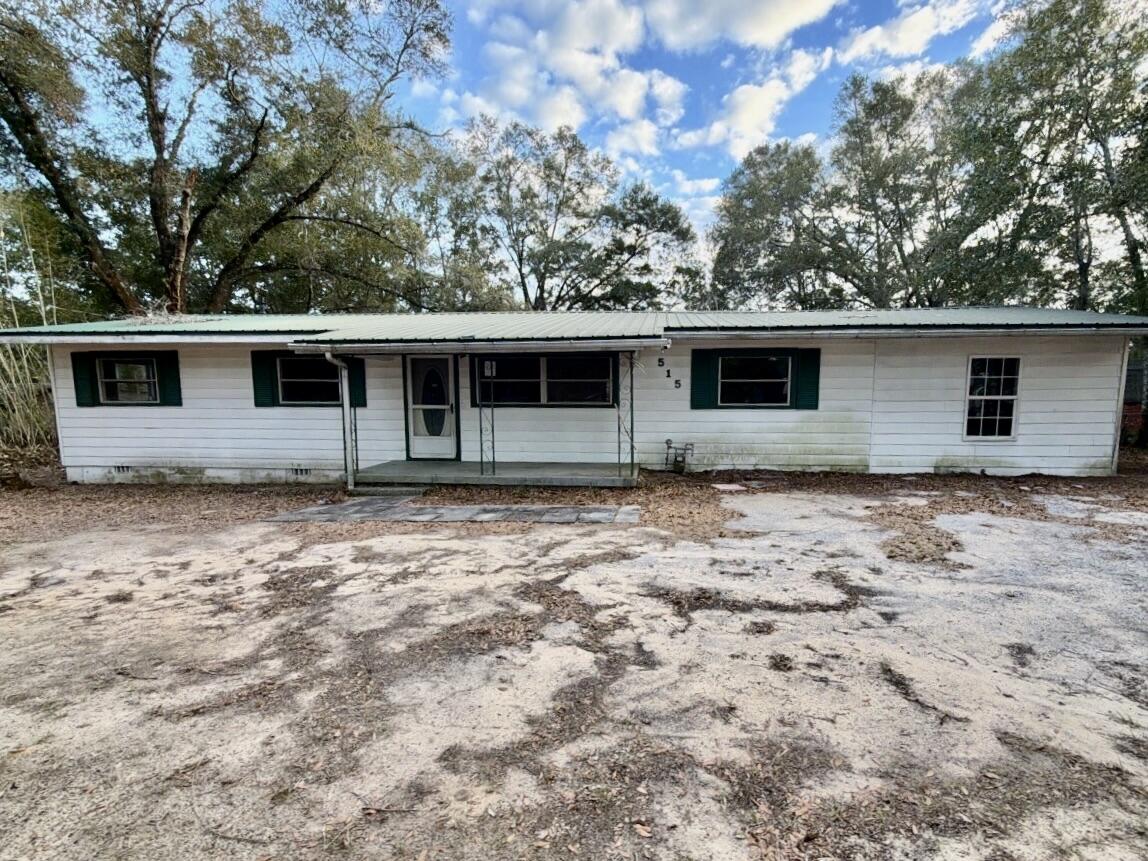 CRESTVIEW - Residential