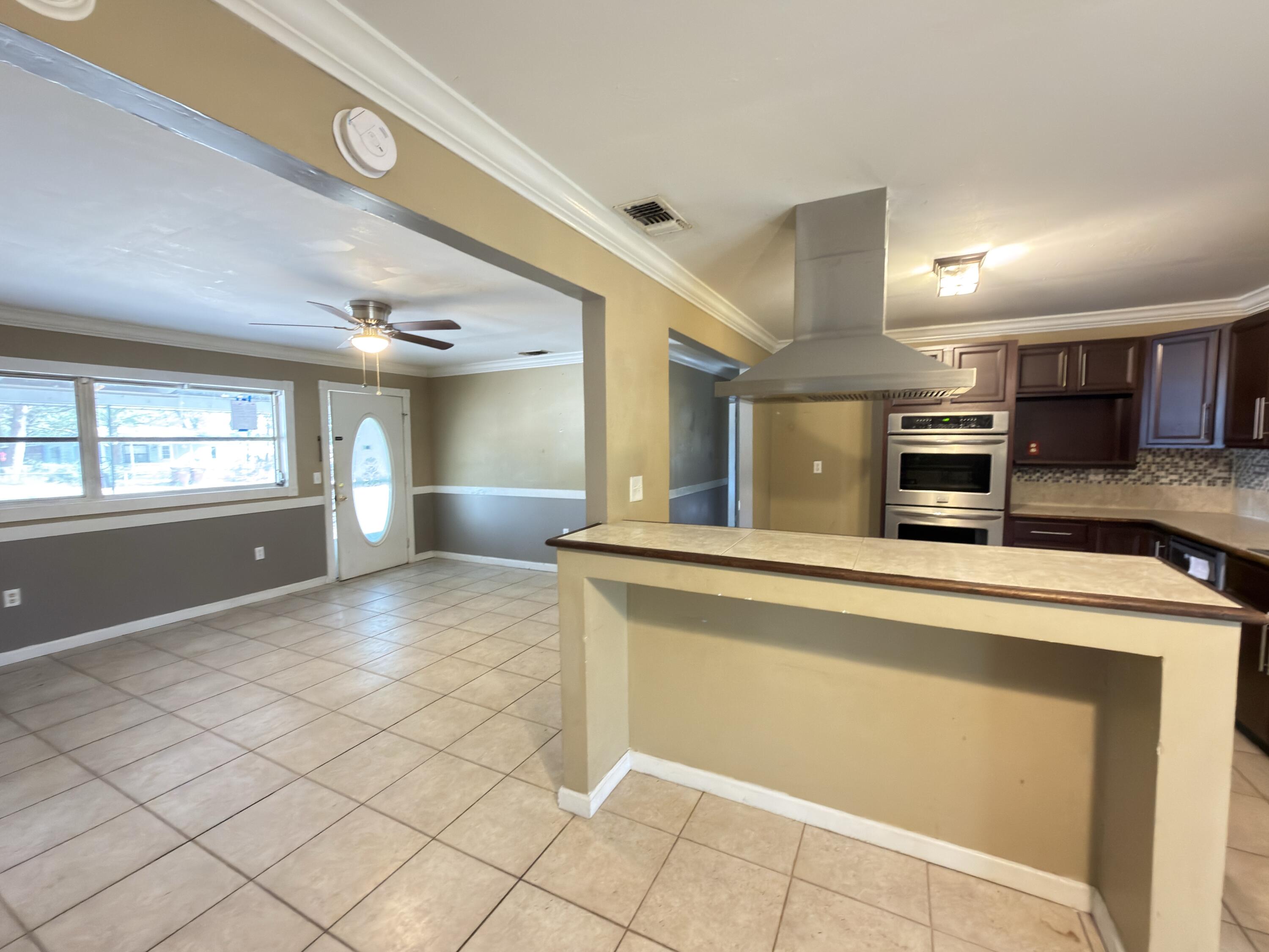 CRESTVIEW - Residential