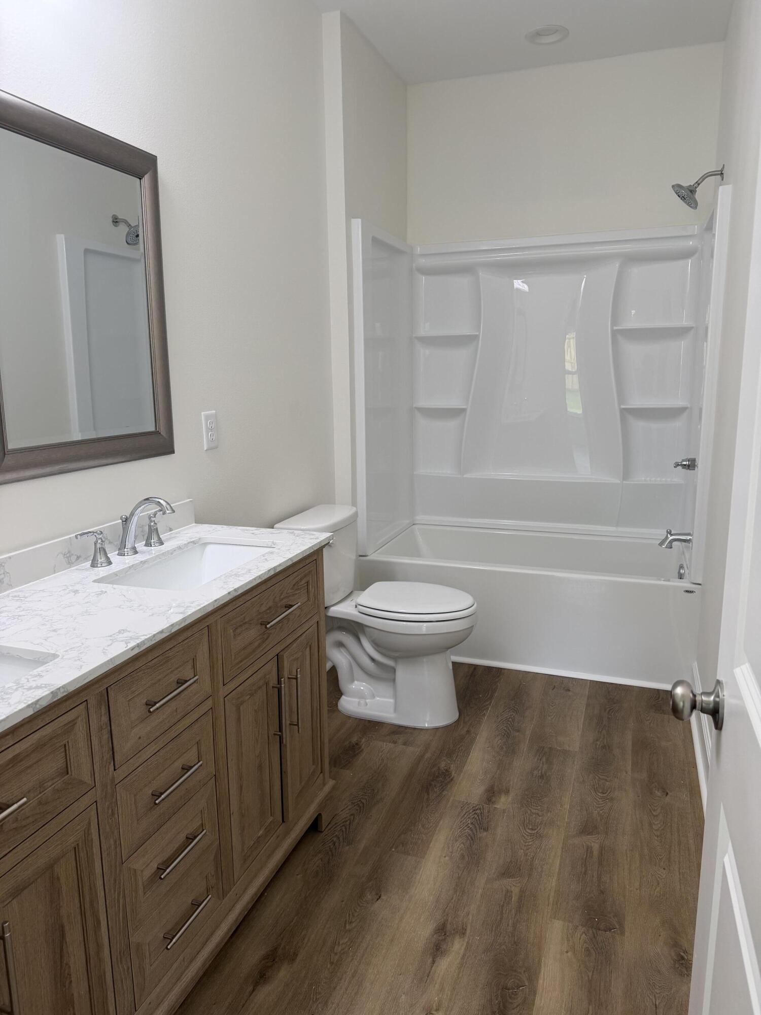 OAKWOOD HILLS UNIT 1 - Residential