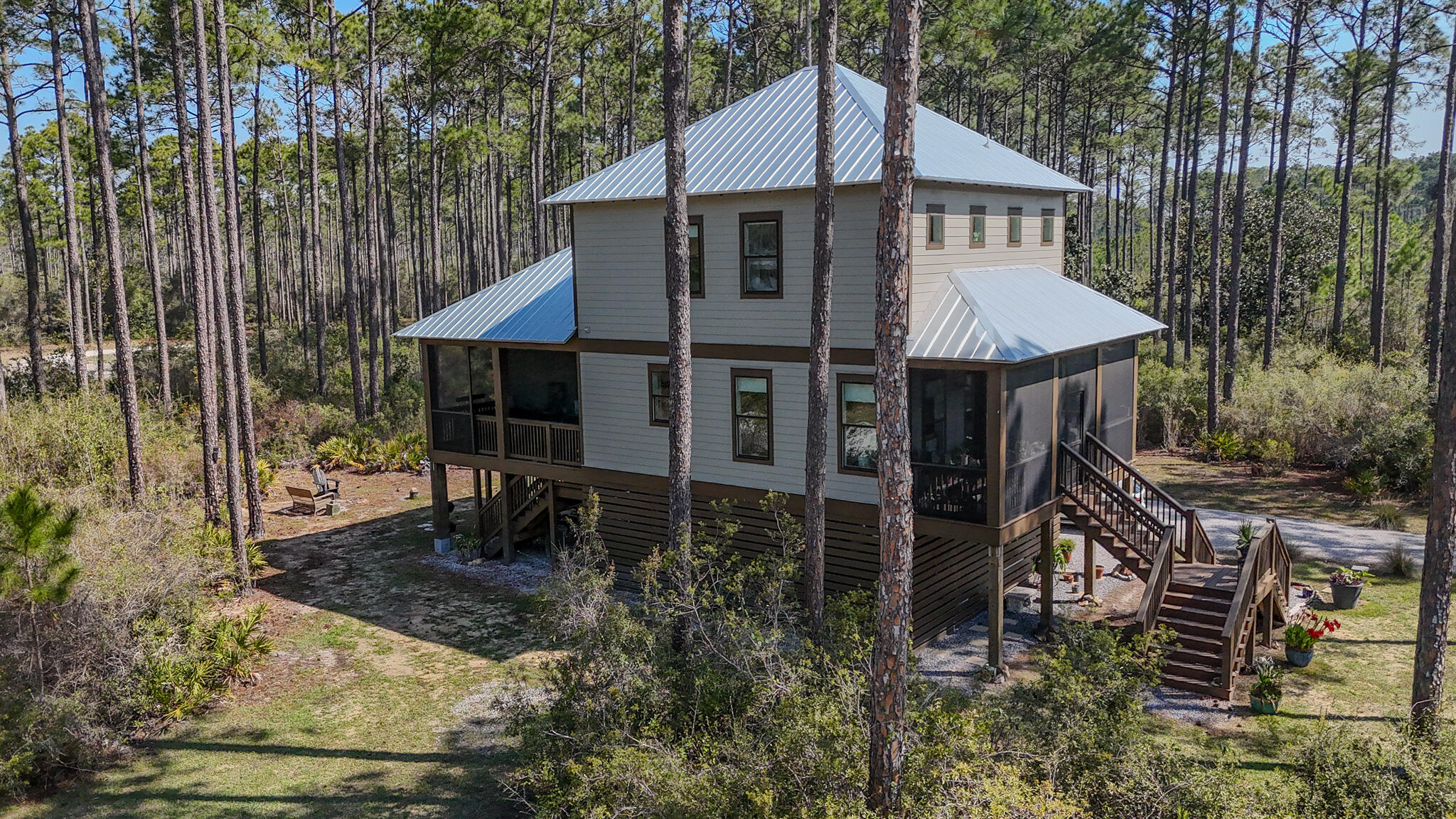 RIVERCAMPS ON CROOKED CREEK - Residential