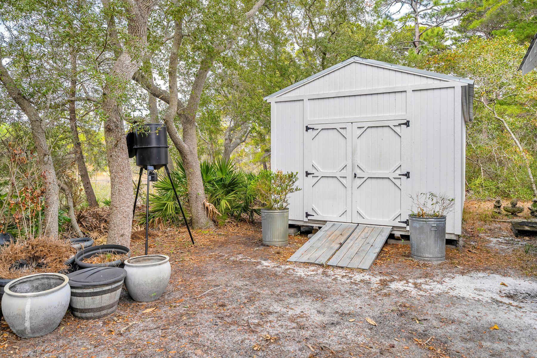 BLUE MOUNTAIN BEACH - Residential