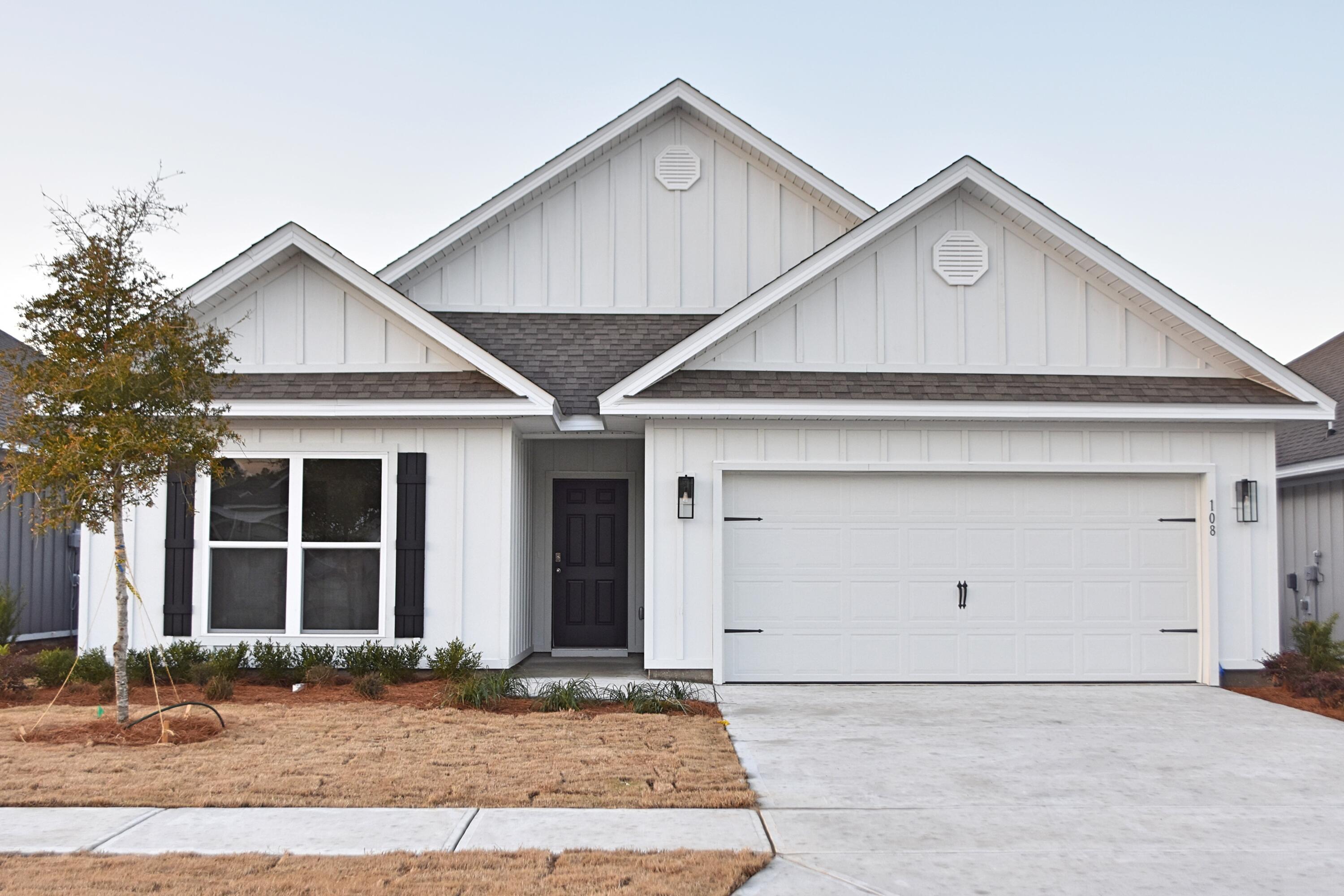 HAMMOCK BAY - Residential Lease
