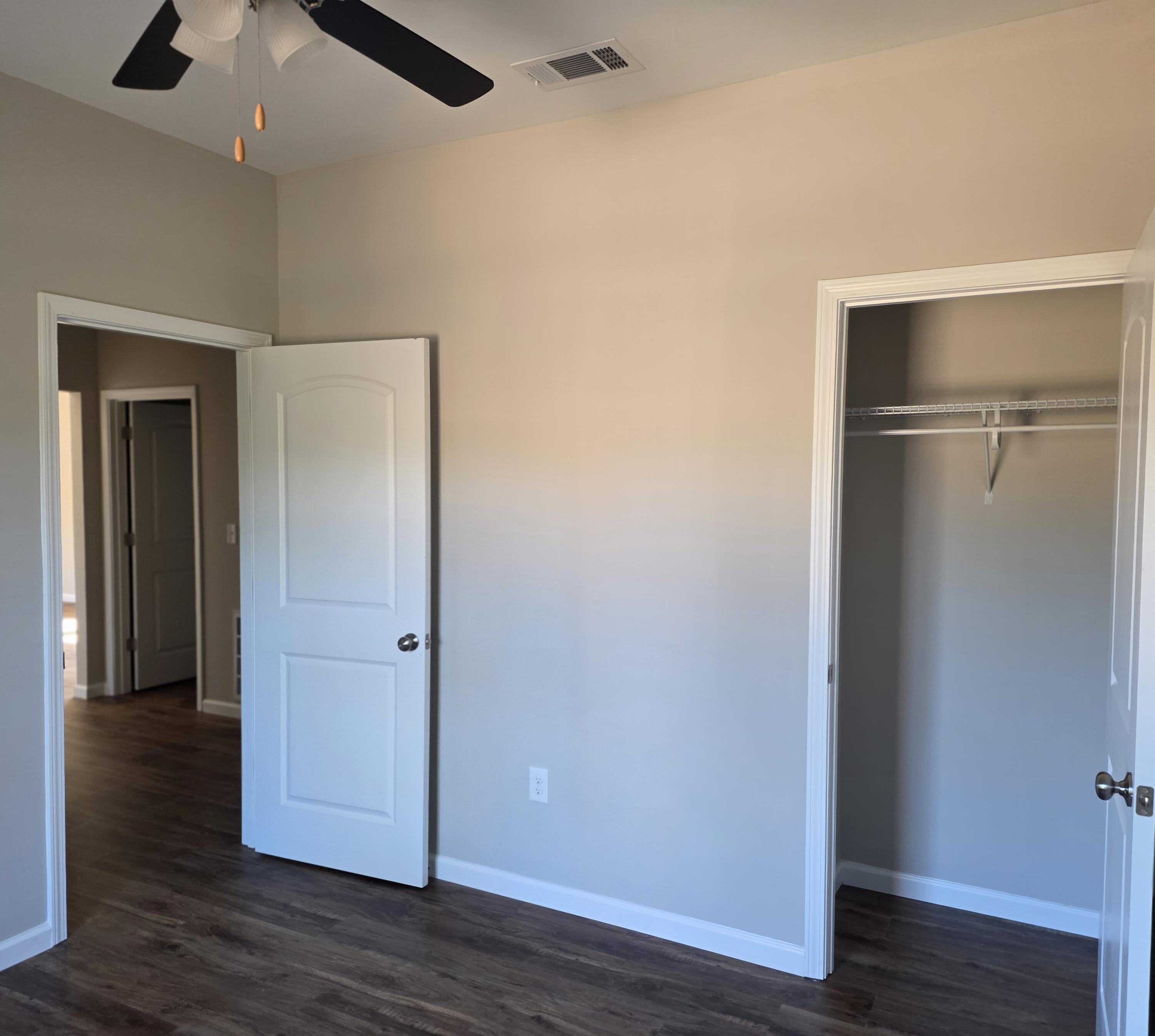 OAKWOOD HILLS UNIT 1 - Residential Lease