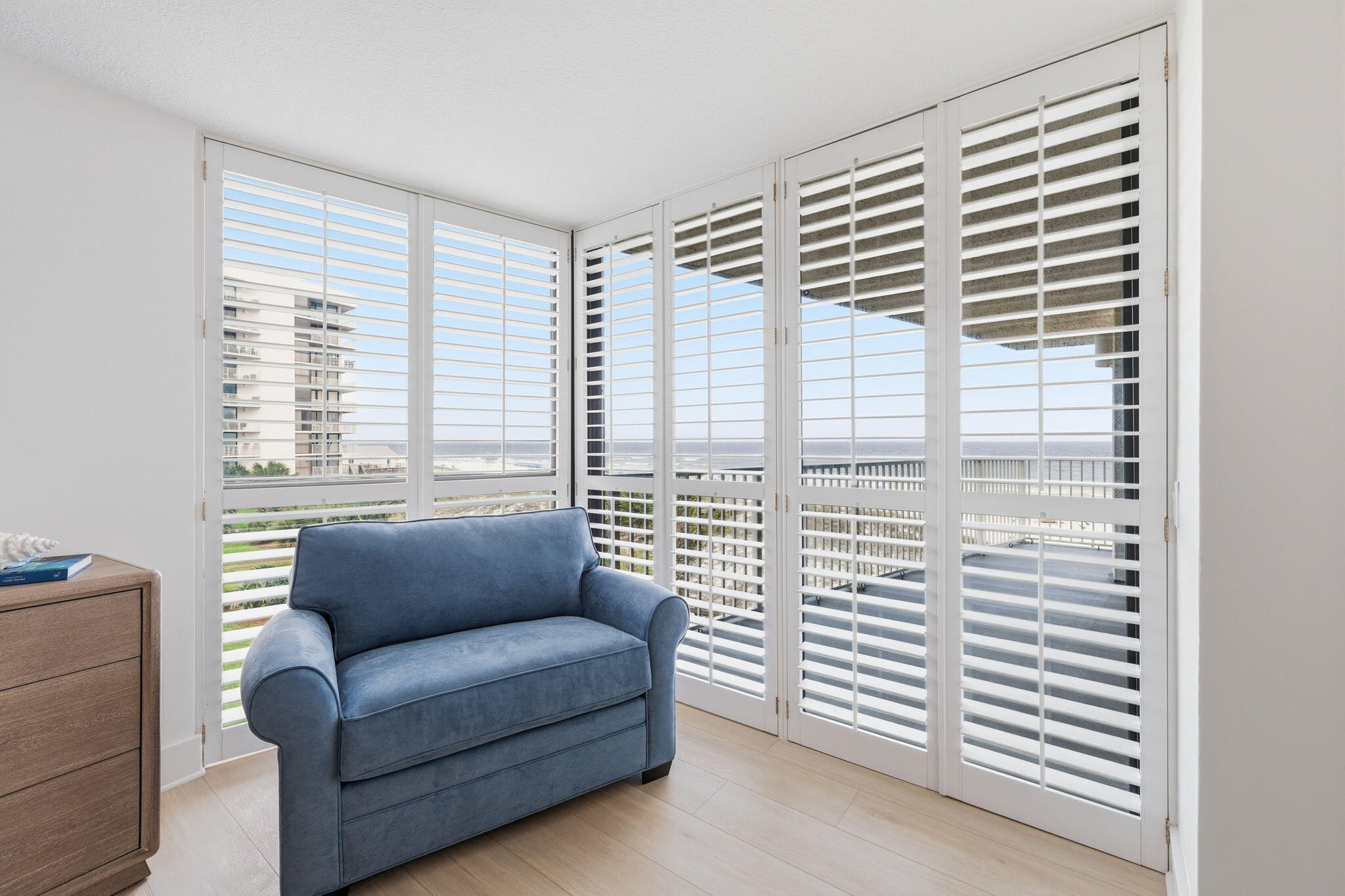 MAINSAIL CONDO PH 5 - Residential