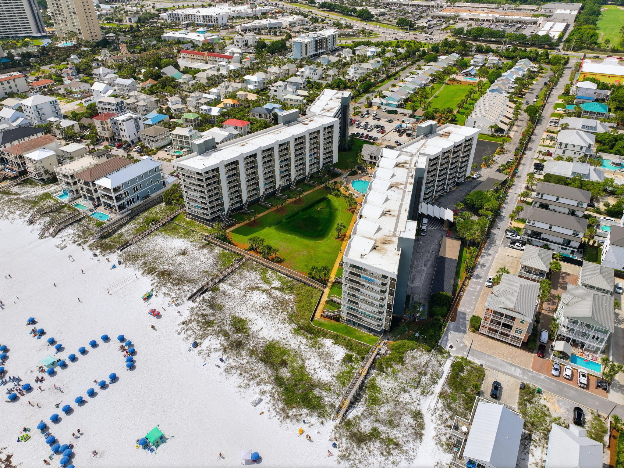 MAINSAIL CONDO PH 5 - Residential