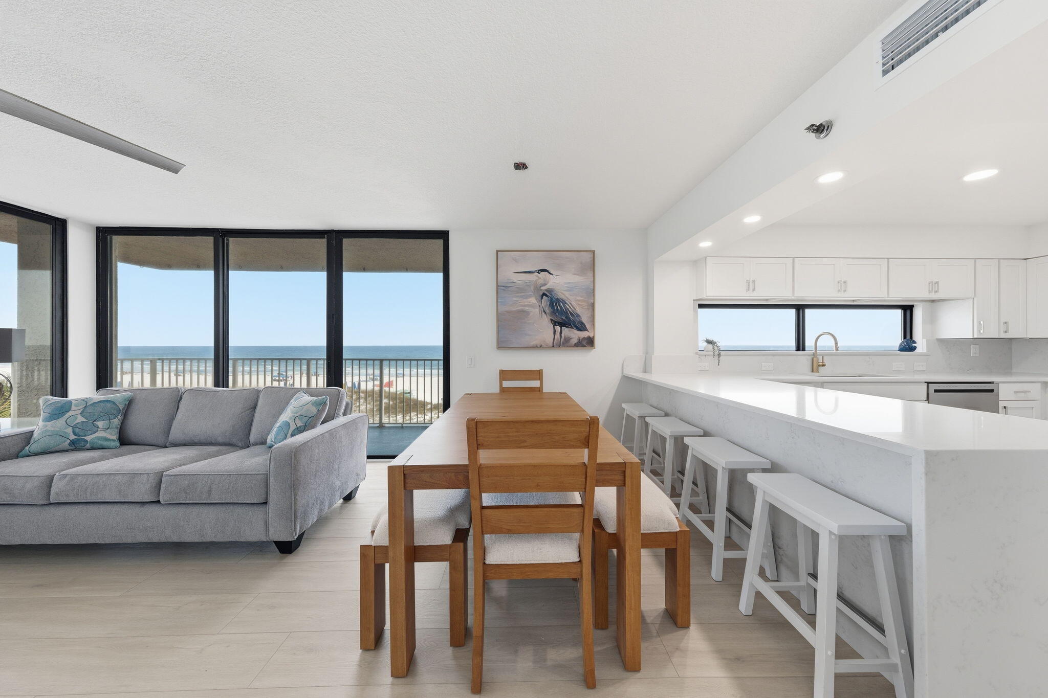 MAINSAIL CONDO PH 5 - Residential