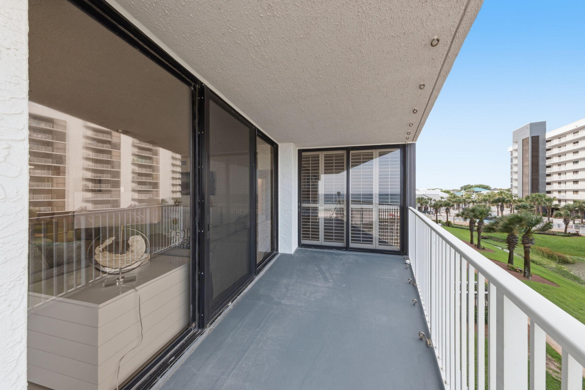 MAINSAIL CONDO PH 5 - Residential