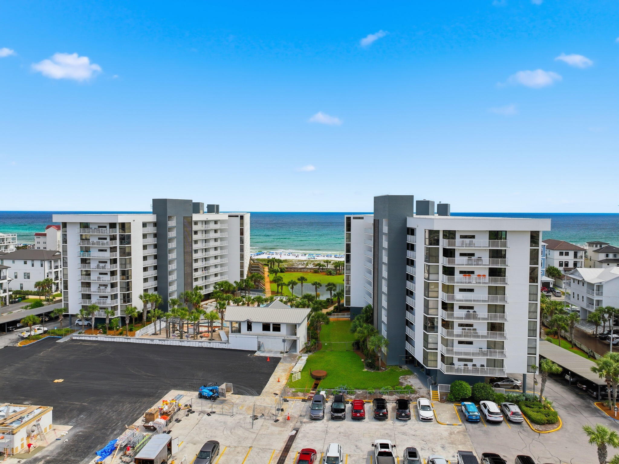 MAINSAIL CONDO PH 5 - Residential