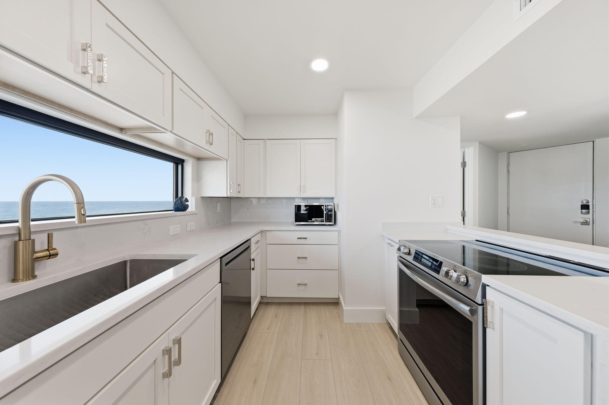 MAINSAIL CONDO PH 5 - Residential