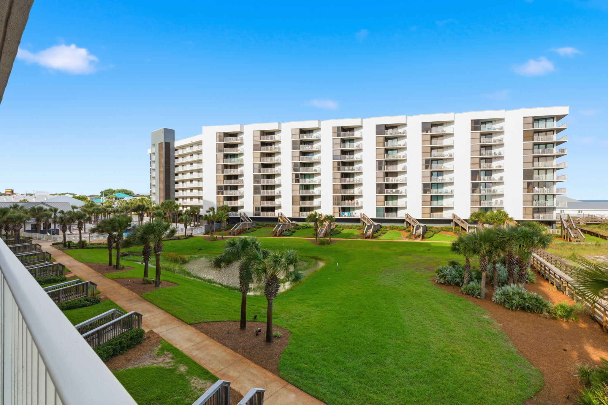 MAINSAIL CONDO PH 5 - Residential