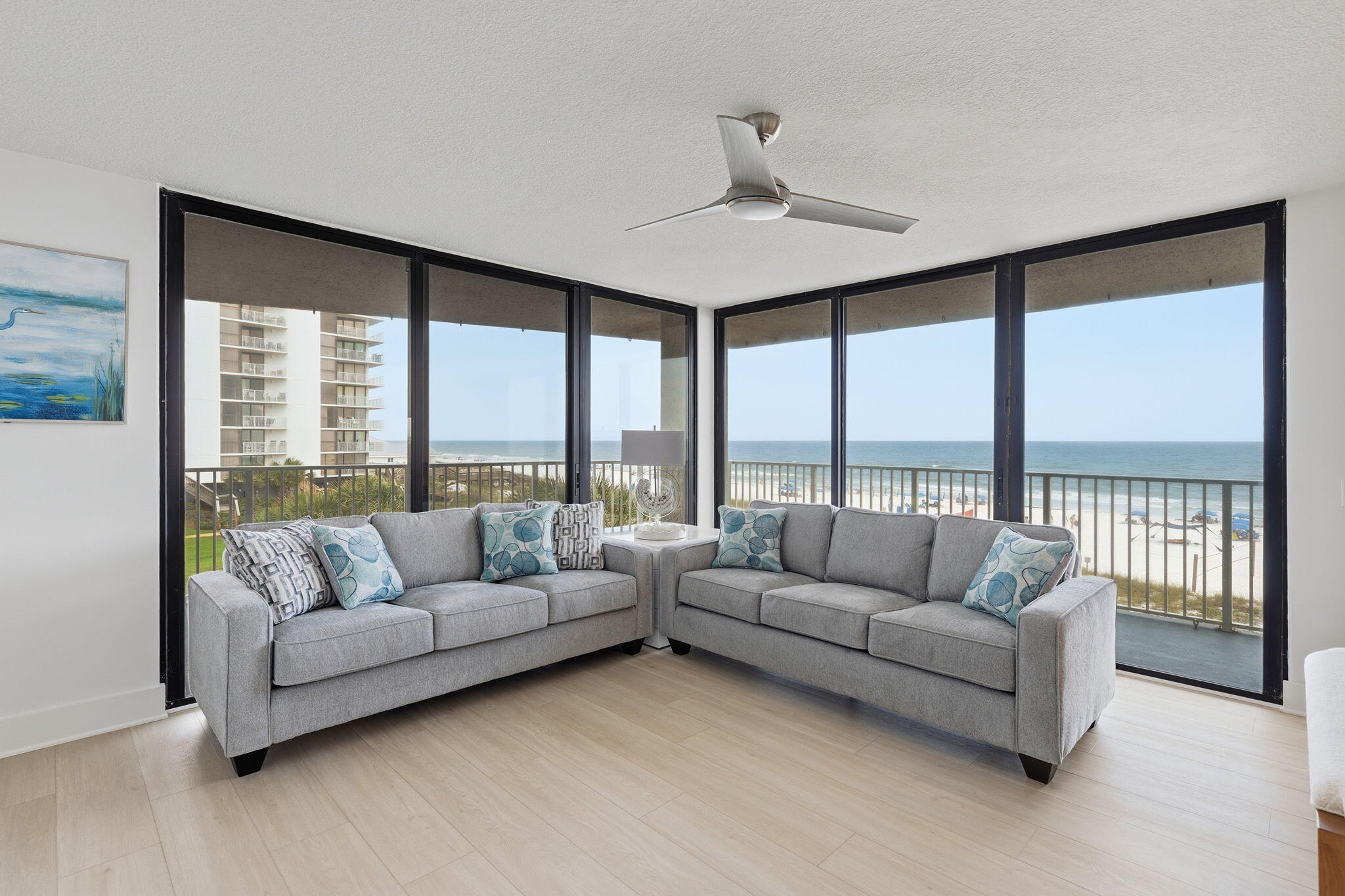 MAINSAIL CONDO PH 5 - Residential
