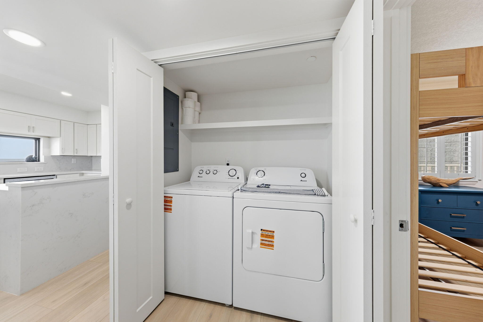 MAINSAIL CONDO PH 5 - Residential