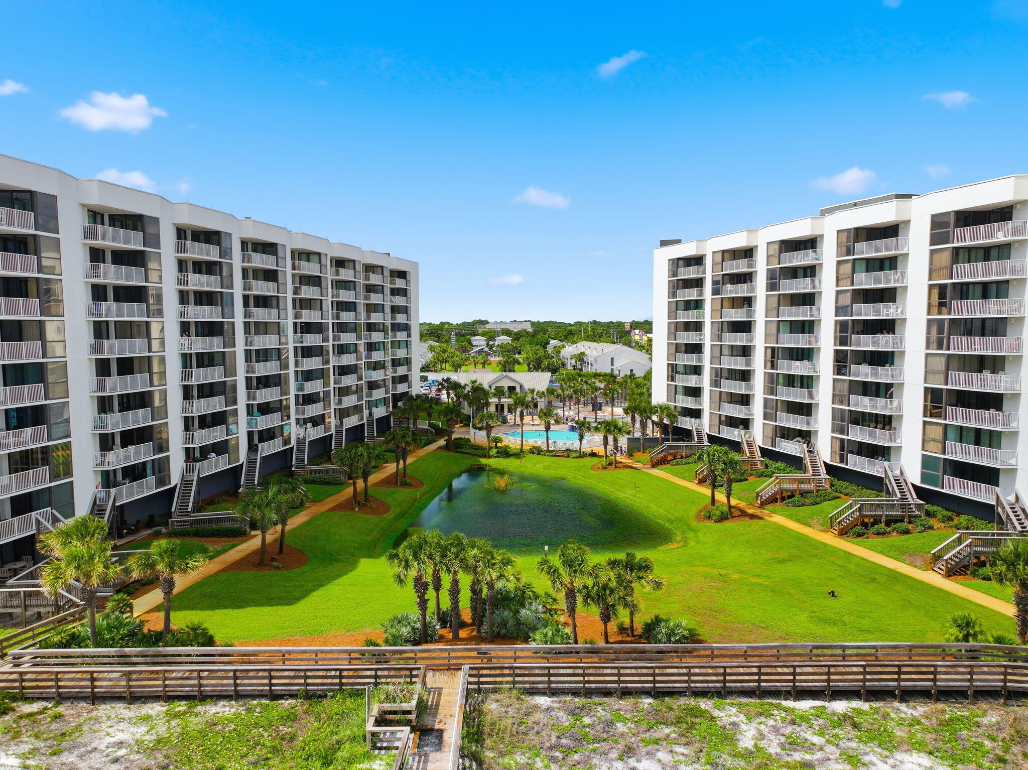 MAINSAIL CONDO PH 5 - Residential
