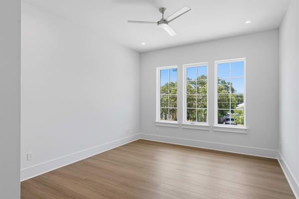 RIVIERA BEACH - Residential