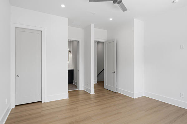 RIVIERA BEACH - Residential