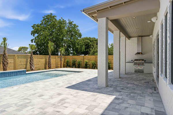 RIVIERA BEACH - Residential