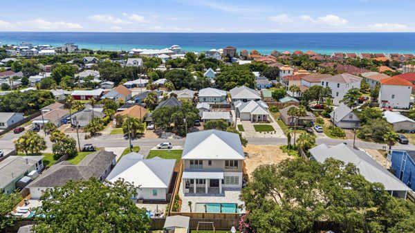 RIVIERA BEACH - Residential