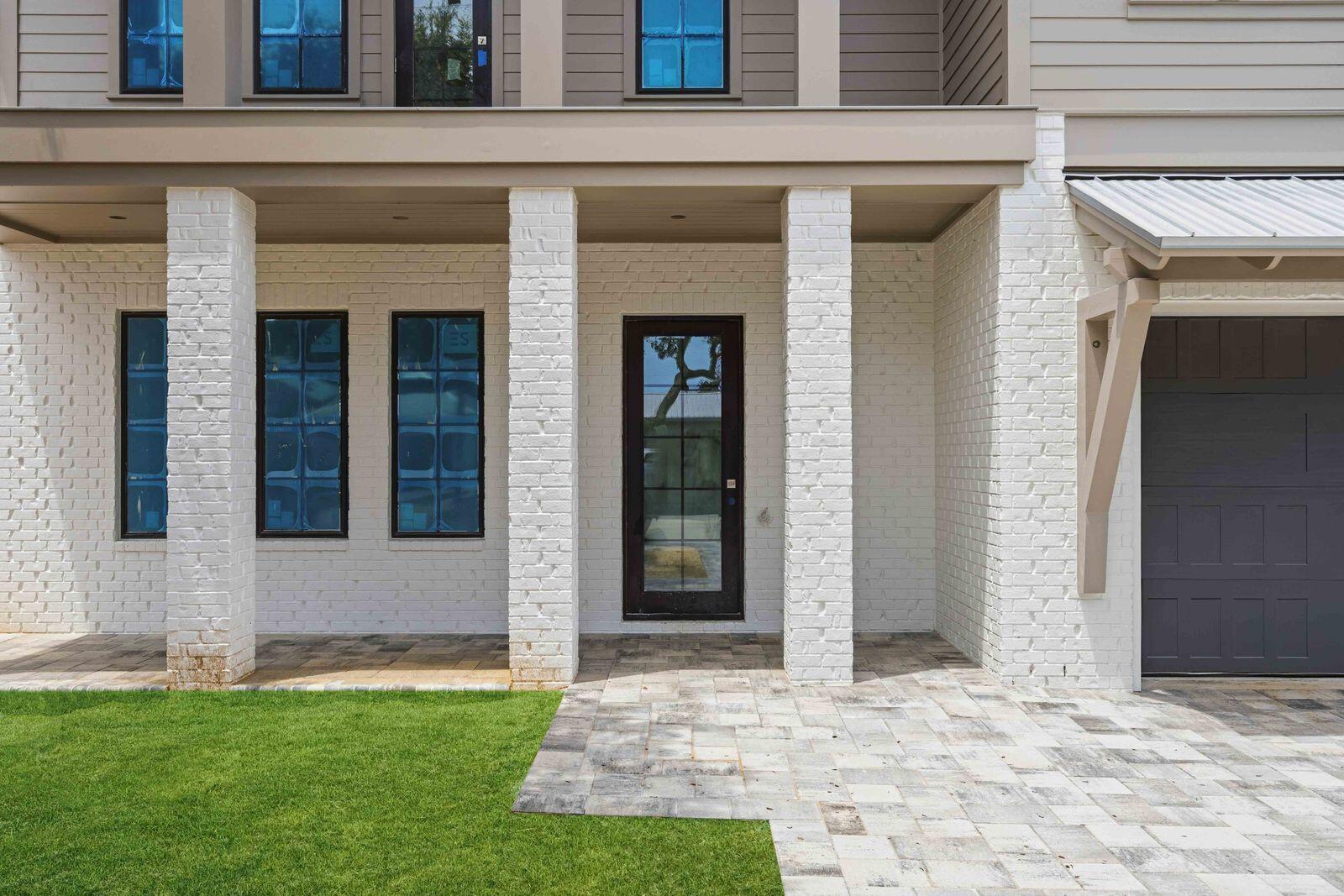 RIVIERA BEACH - Residential