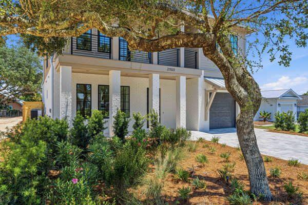 RIVIERA BEACH - Residential