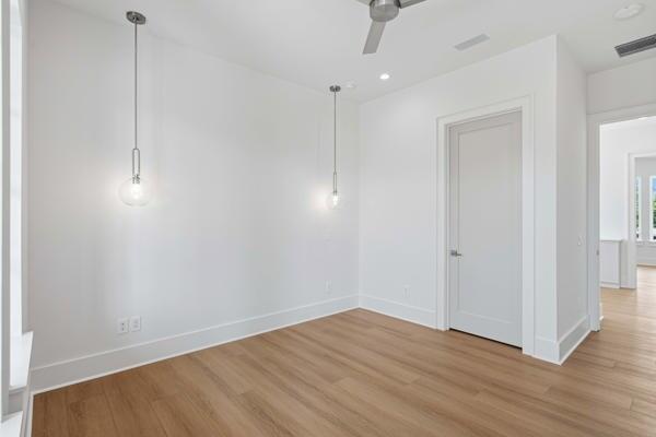 RIVIERA BEACH - Residential