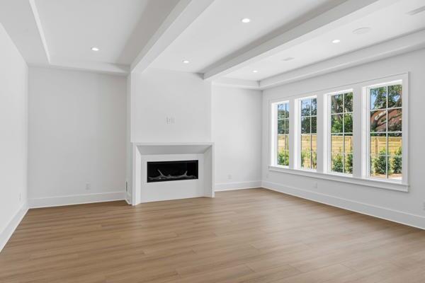 RIVIERA BEACH - Residential