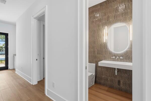 RIVIERA BEACH - Residential