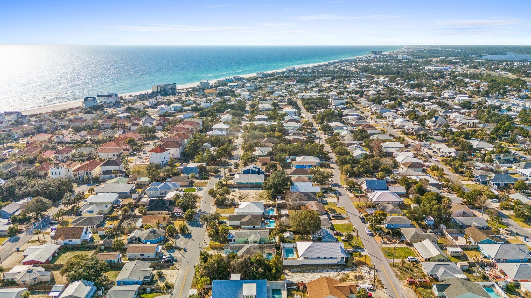 RIVIERA BEACH - Residential