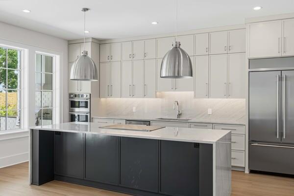 RIVIERA BEACH - Residential