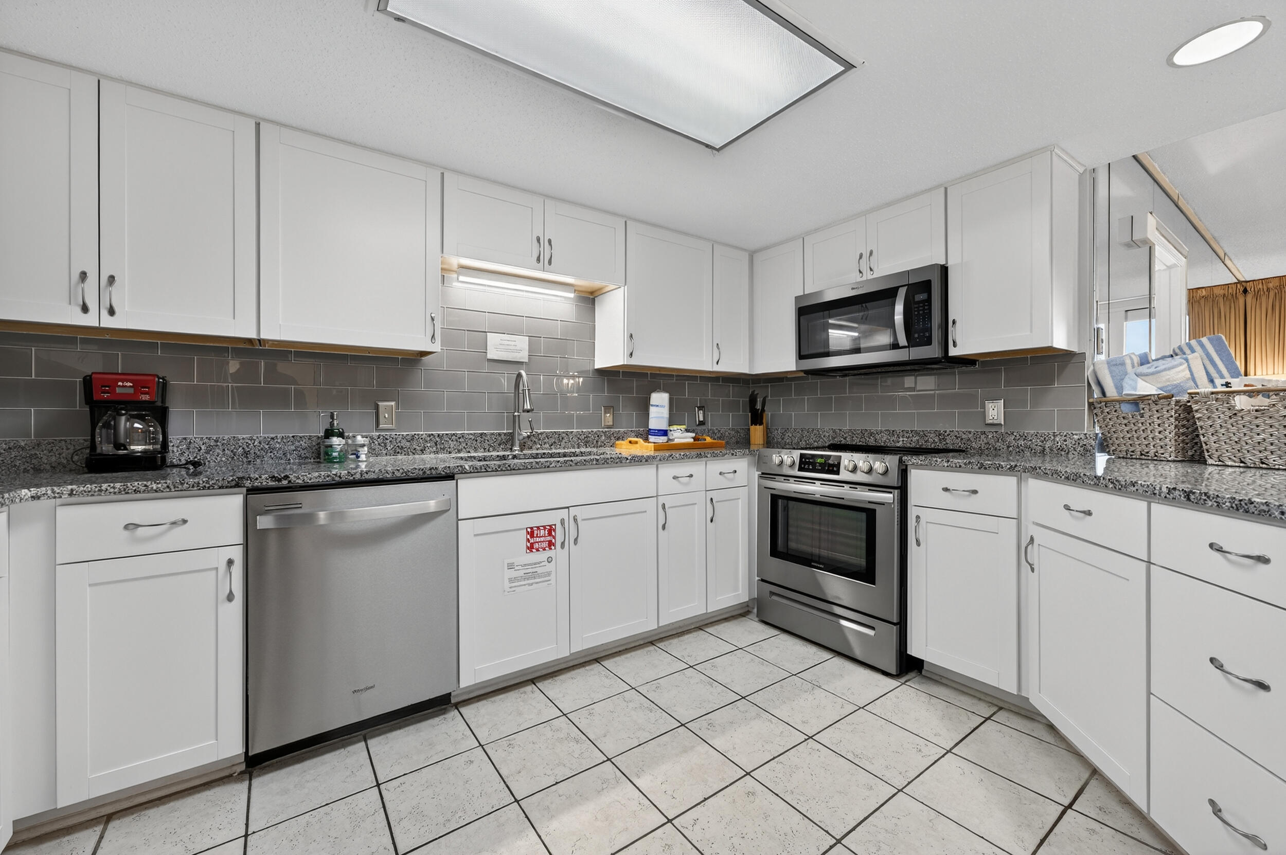 NAUTILUS CONDO - Residential