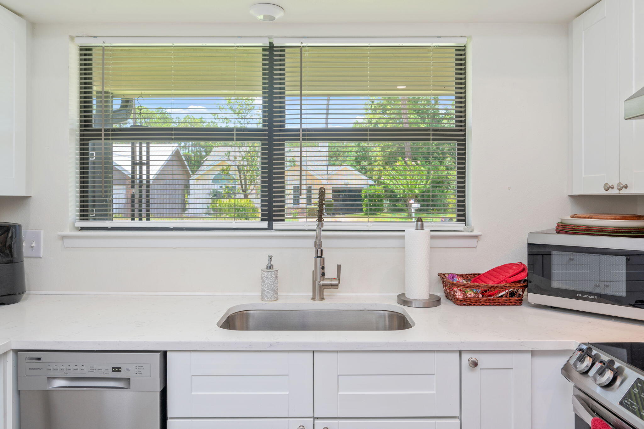 HIDDEN TRAILS PH 1 - Residential