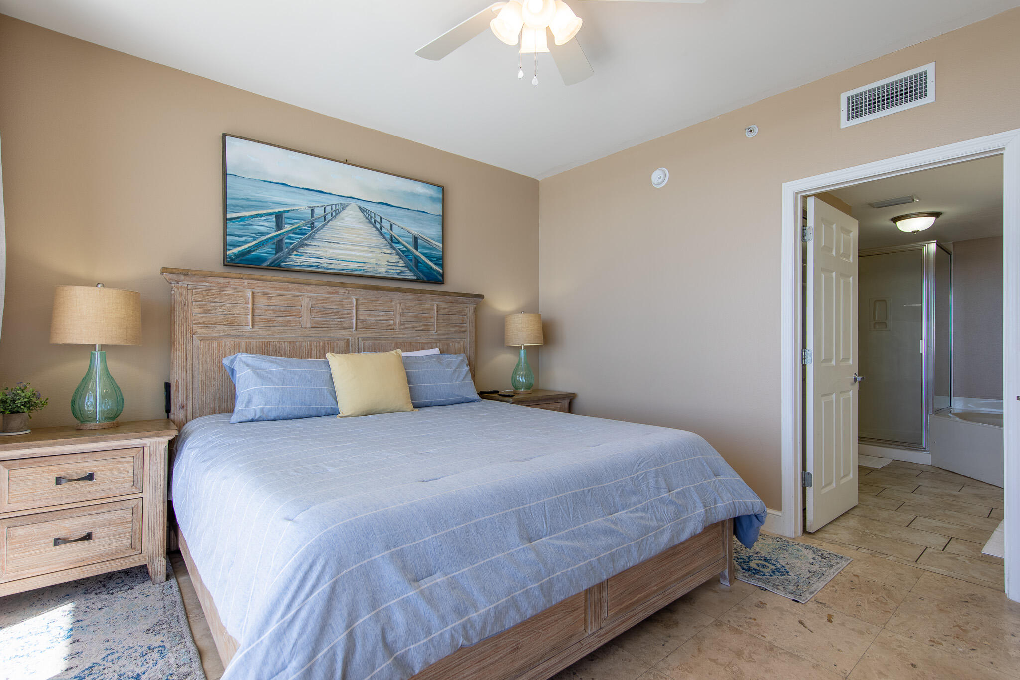 MAJESTIC BEACH TOWERS I - Residential