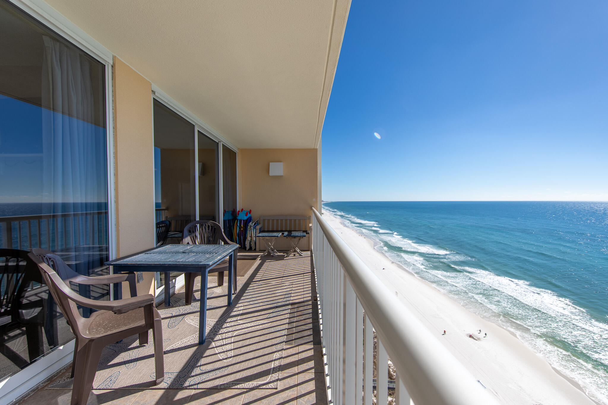MAJESTIC BEACH TOWERS I - Residential