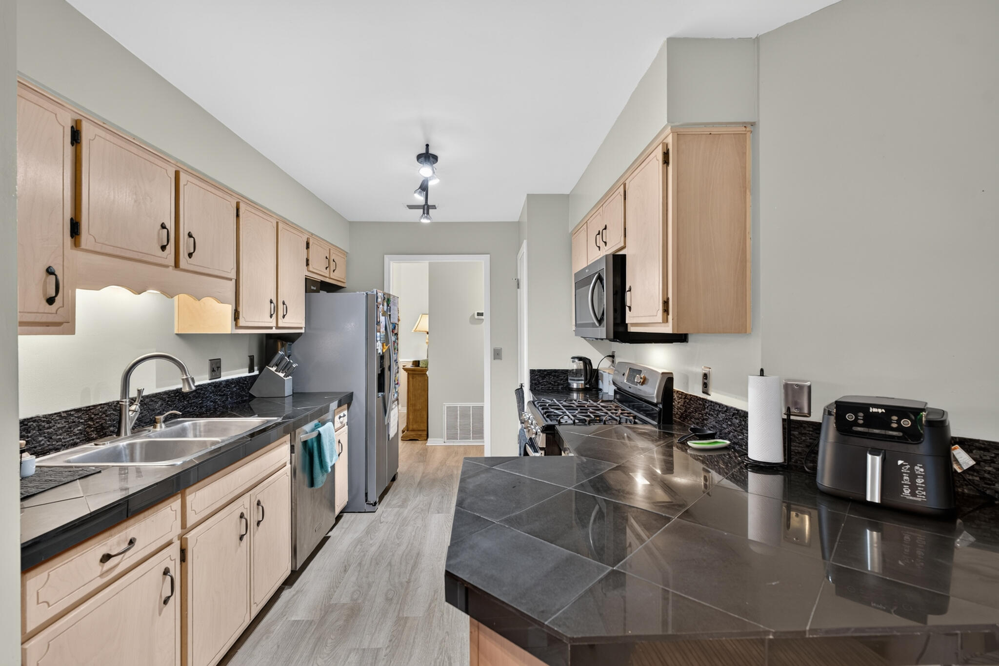 TIMBERLAKE ESTATES 1ST ADDN - Residential
