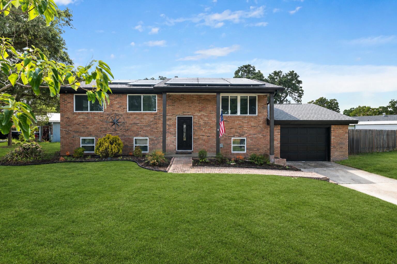 BEL-AIR S/D LOT 10 BLK 6 - Residential