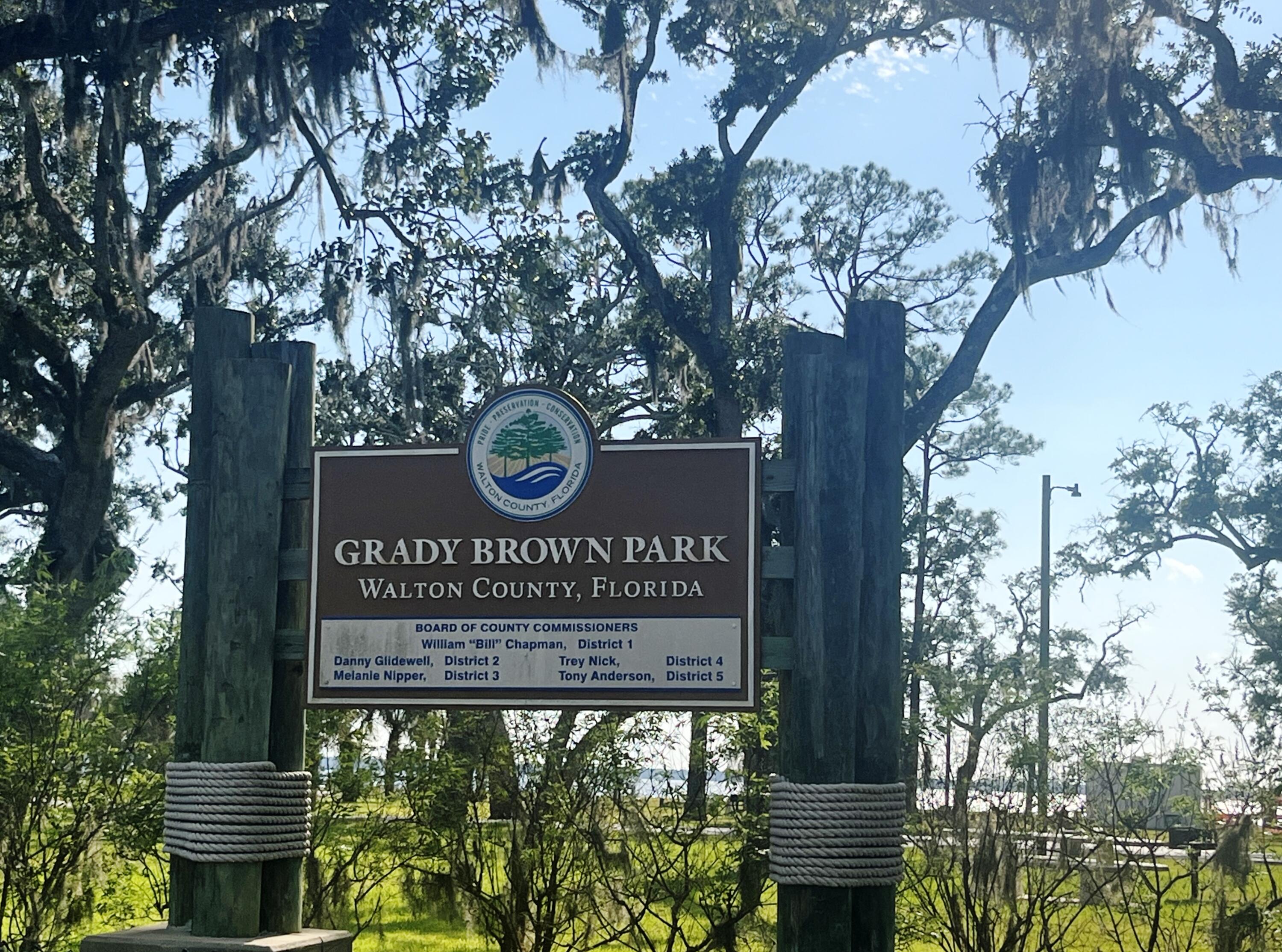 BAY GROVE - Land