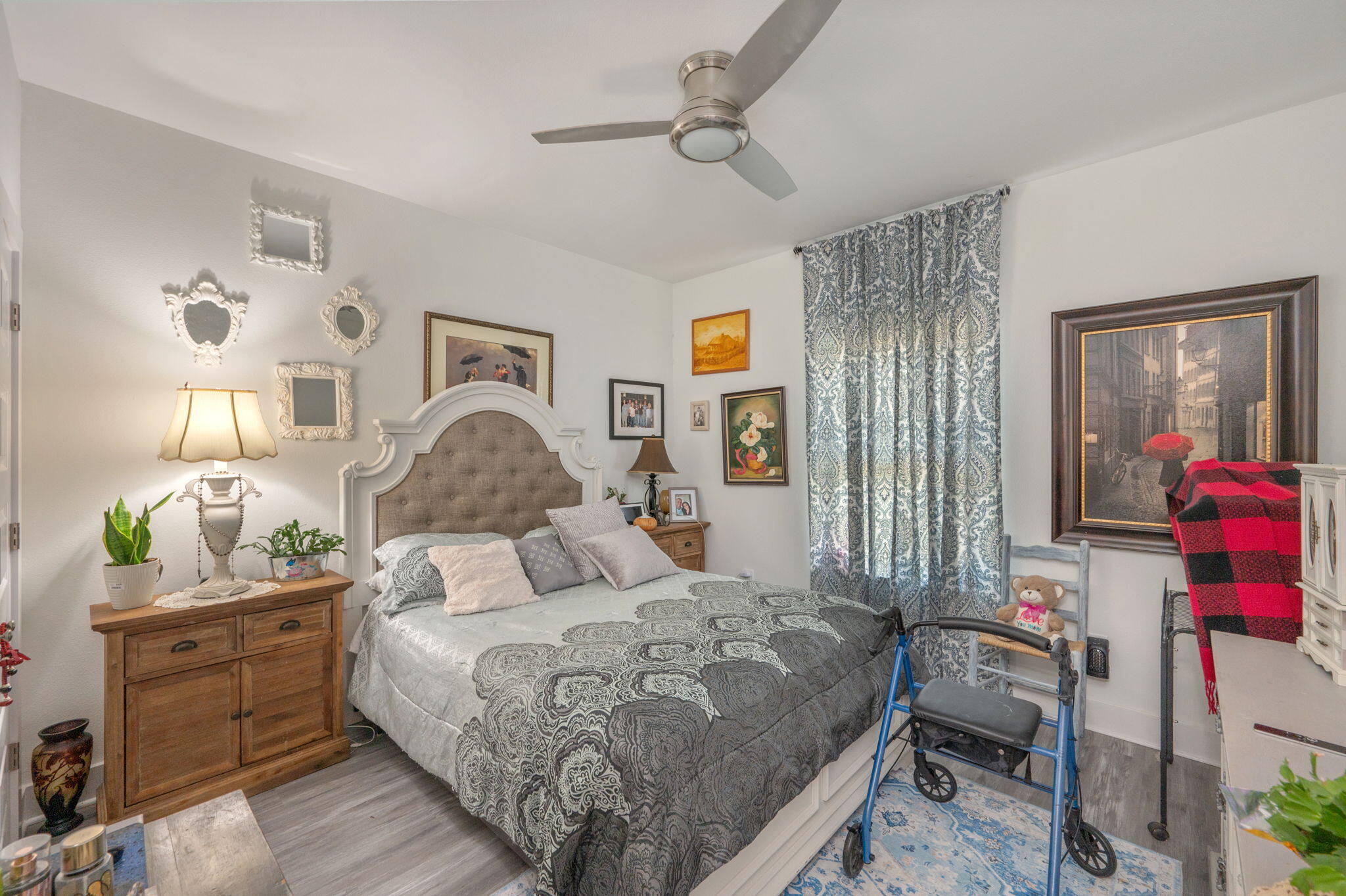 OAKWOOD HILLS - Residential Lease