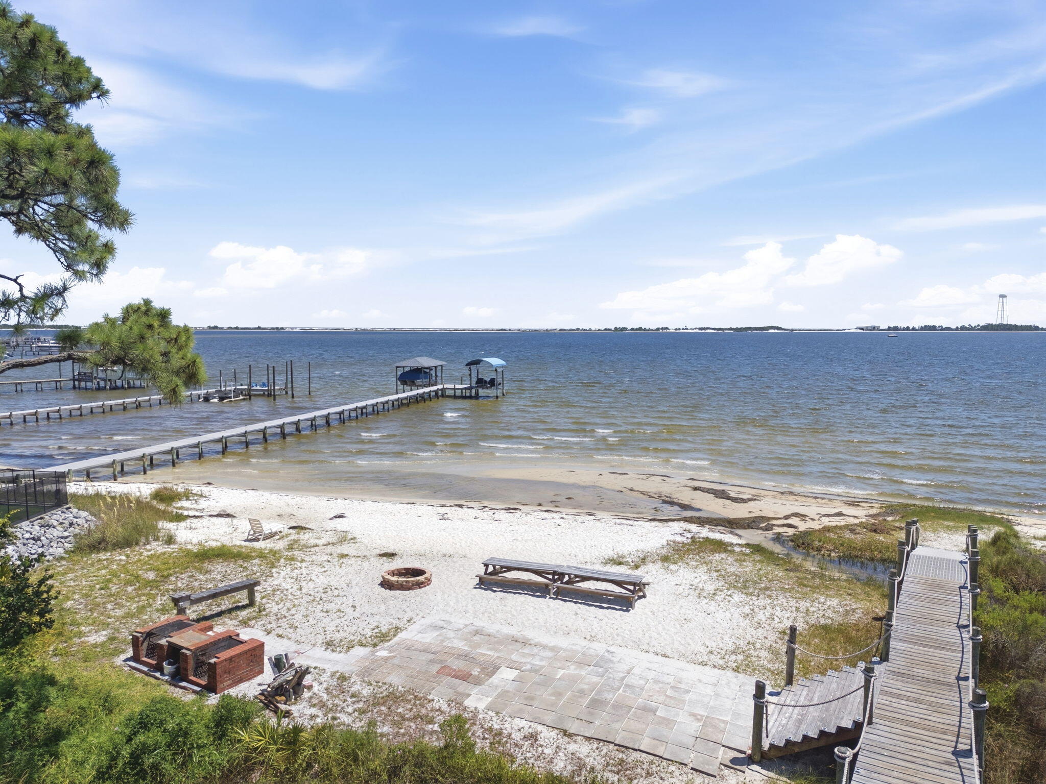 EMERALD POINTE PLAT 4 - Residential