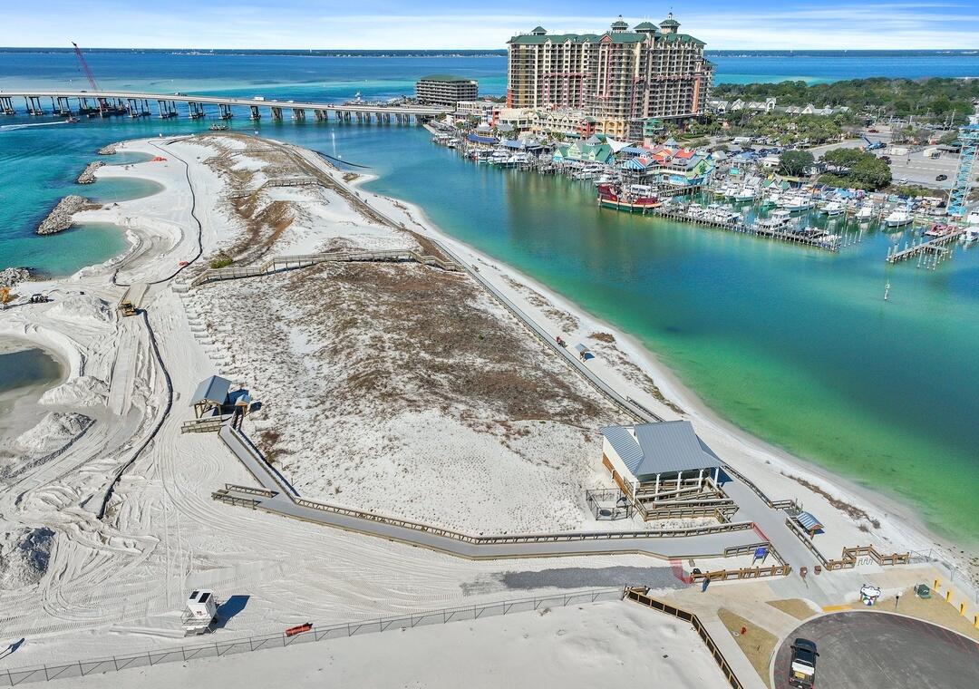 ST MARTIN BEACHWALK VILLAS - Residential